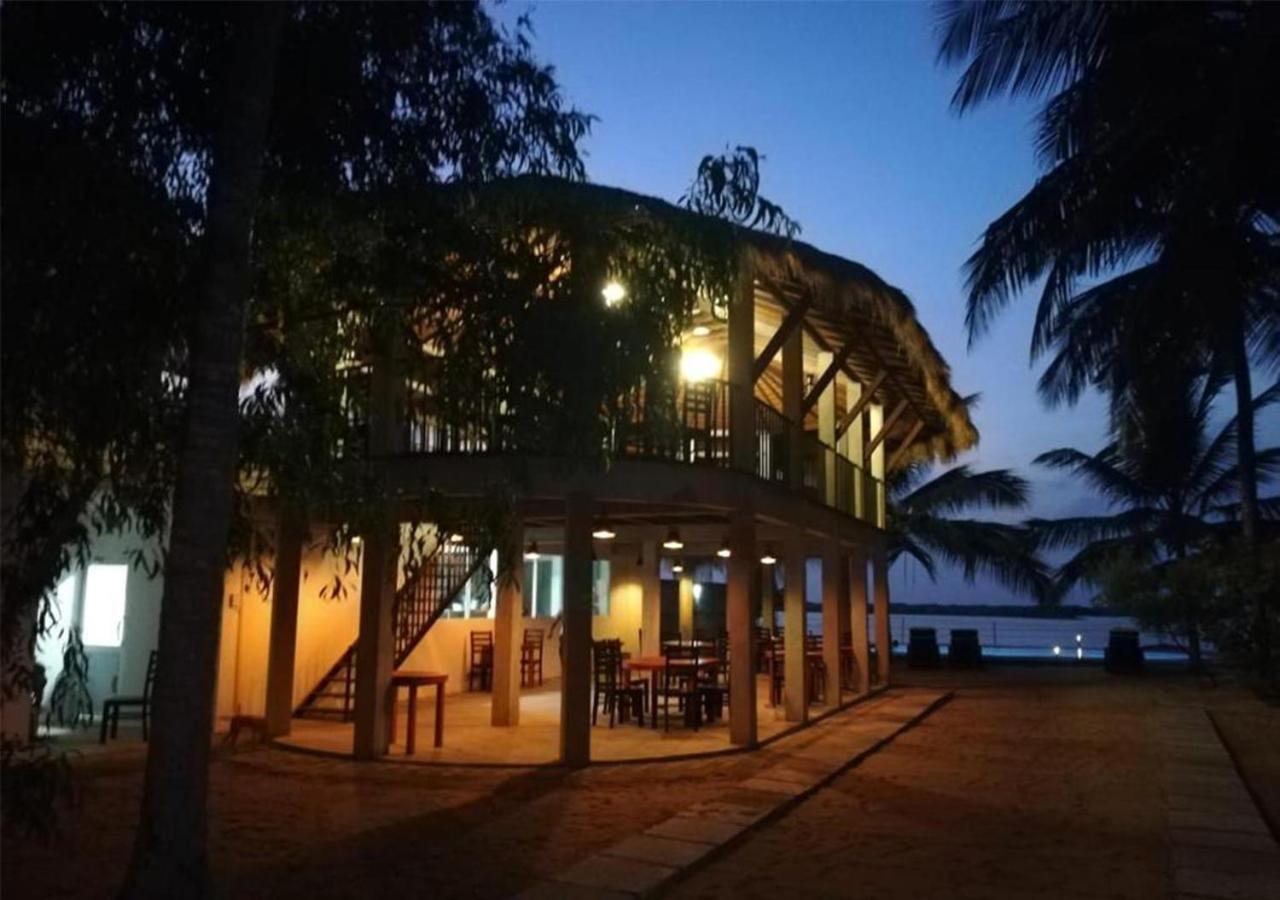 The Blue Lagoon Resort Kalpitiya Exterior foto